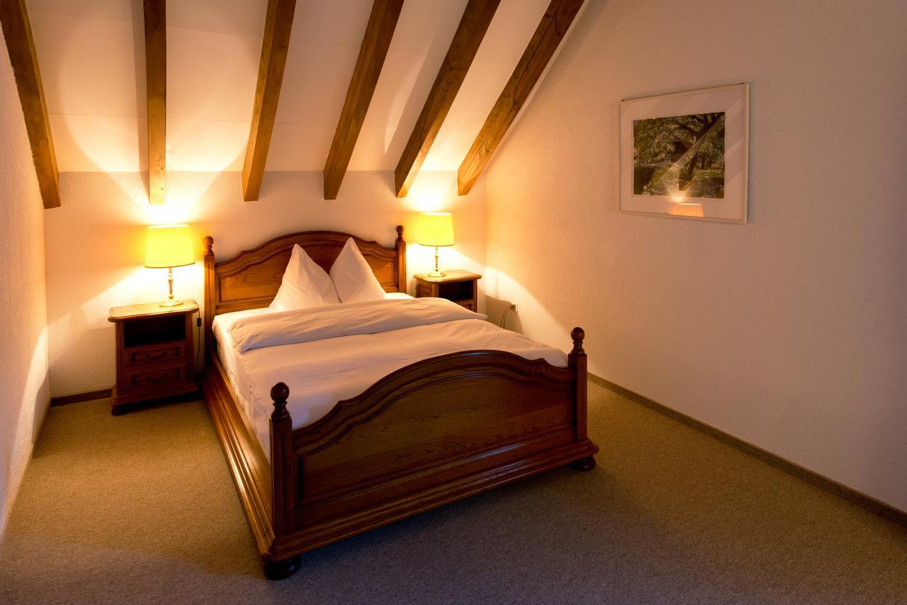 Landgasthof Zu Den Drei Sternen Brunegg Kamer foto