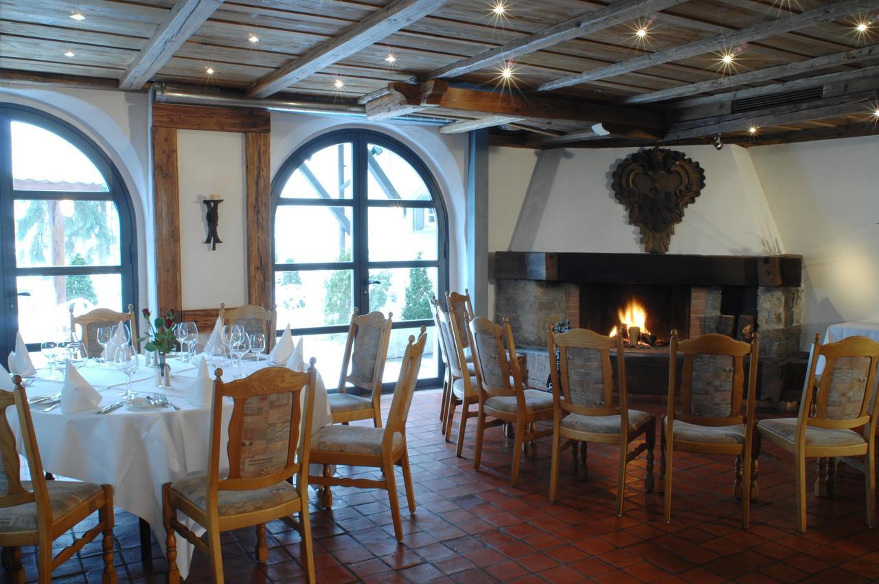 Landgasthof Zu Den Drei Sternen Brunegg Buitenkant foto