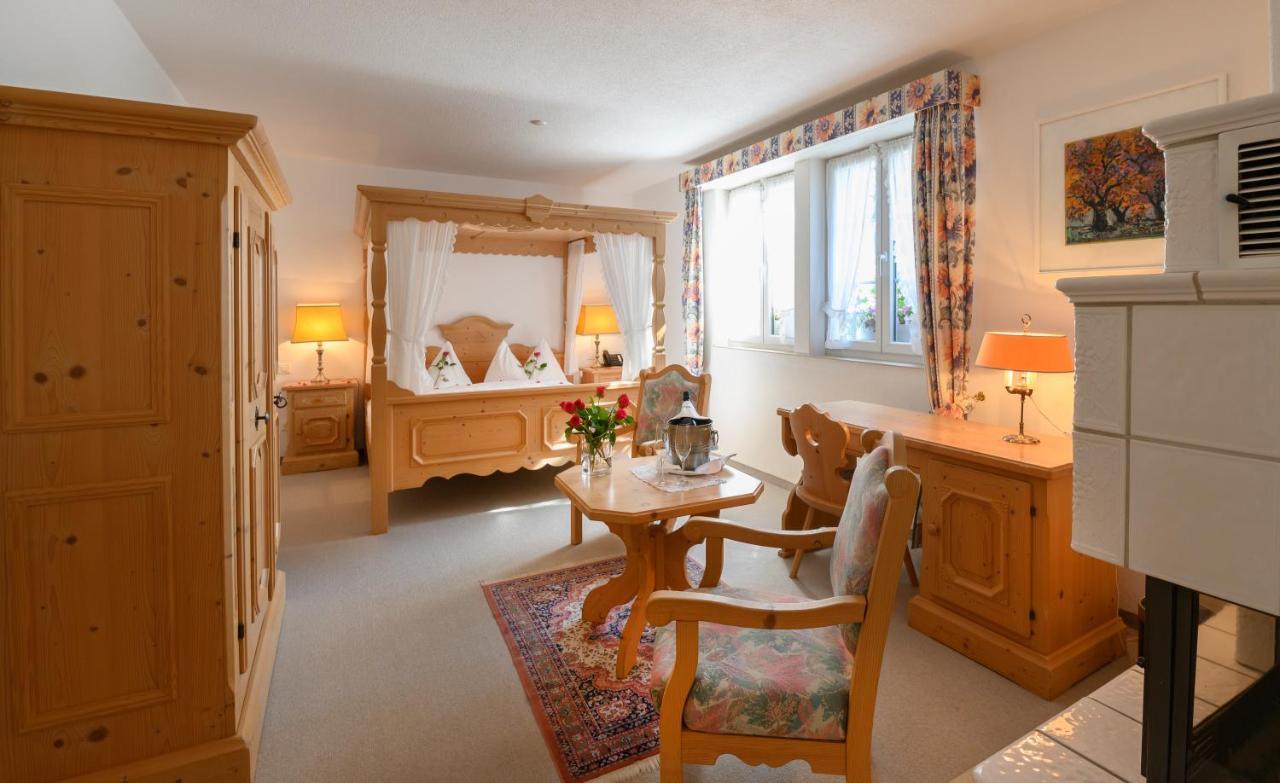 Landgasthof Zu Den Drei Sternen Brunegg Buitenkant foto